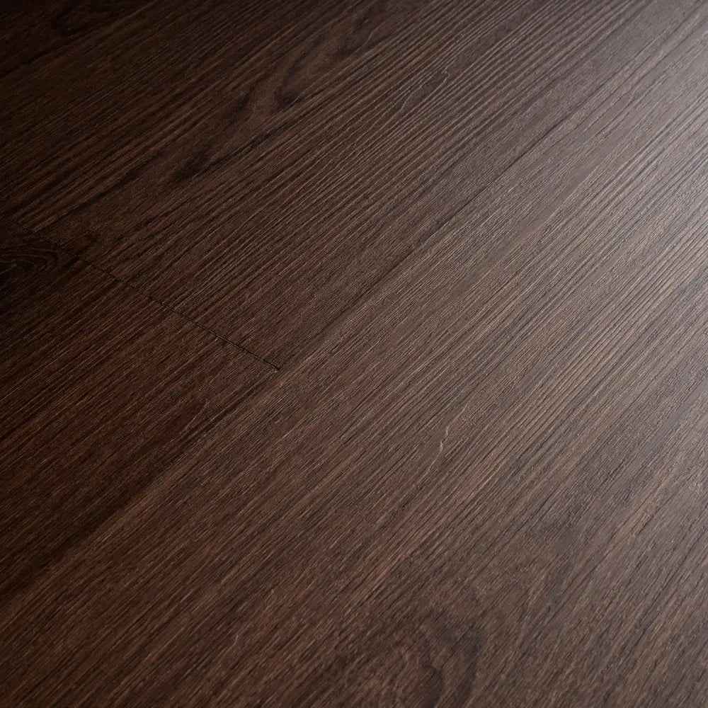 Detail houtnerf en ultra matte afwerking Pure Rechte Plank Brown Plak PVC