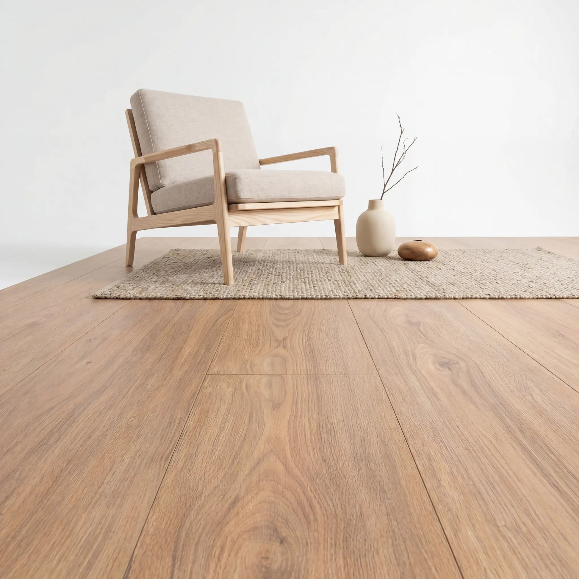 Stijlvol interieur met ultra matte lichte eiken laminaat vloer