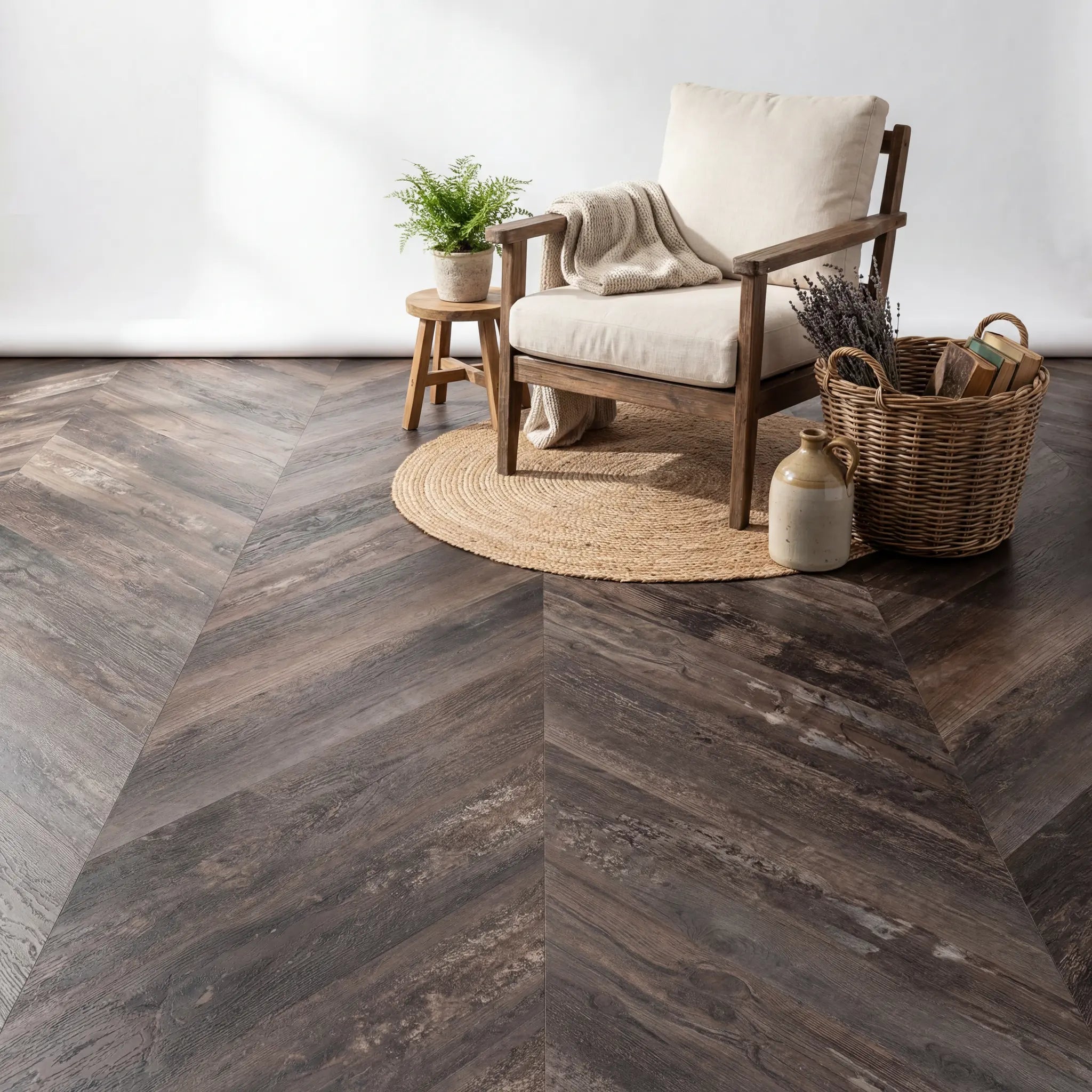 Lux Tenebrae Chevron Charred Black Oak Plak PVC yarenza
