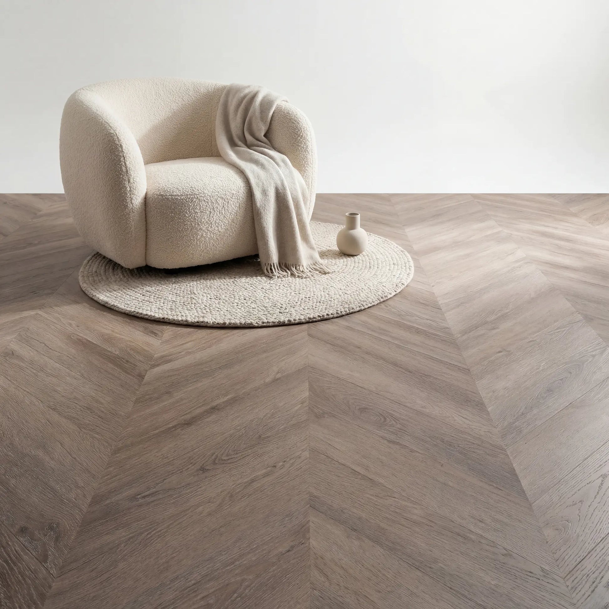 Lux Tenebrae Chevron Smoky Oak Plak PVC yarenza